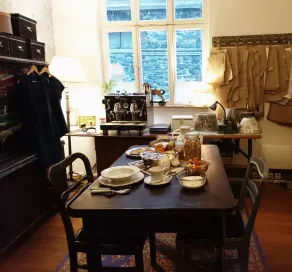 Bed and Breakfast Quermalerei - Image 3
