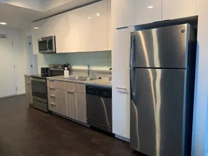 Domicile Suites at Soma Towers - Image 4