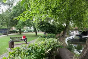 Lovely Alexandra House Retreat - JAN - Image 4