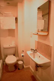 The Kelvin Guest House - Image 2