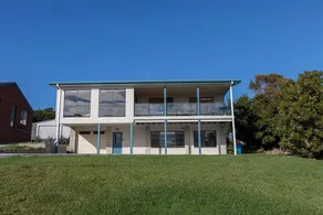 Lazy Wave Beach House - Image 5