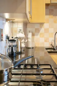 Beautifully Renovated Apartment -central Edinburgh - Image 4