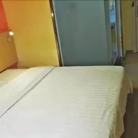 7Days Inn Zhongshan Daxin Railway North Station - Image 4