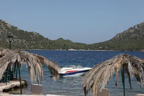 Mantas Bay Apartments - Image 5