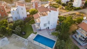 Lovely Villa With Pool and Garden in Antalya - Image 3