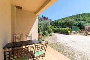 Villa de 3 chambres avec piscine privee jacuzzi et jardin amenage a Oppede - Image 5