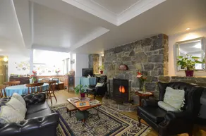 Travellers Rest Guesthouse - Image 5