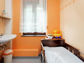 Quaint Holiday Home with Fenced Garden in Manhay - Image 2