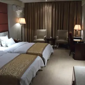 Rong Hua Hotel - Image 5