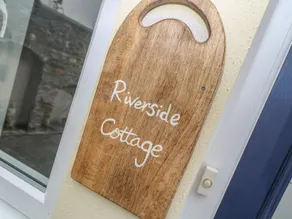 Riverside Cottage - Image 4