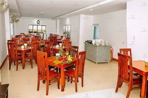 Golden Tulip Hotel - Image 5