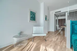 Hanza Tower -M&M Luxury Apartment - Image 3