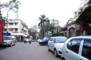 Lions Den Hotel by OYO Rooms - Image 3