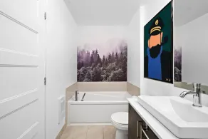 Brand New Contemporary 2-bedroom Apartment - Image 4