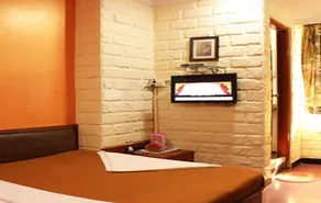 Hotel Everest Mumbai - Image 2