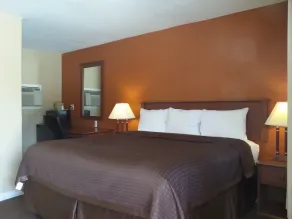 Starlite Motel Many - Image 3