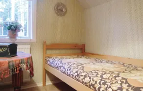 Beautiful Home in Mönsterås With 2 Bedrooms - Image 3