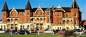 Esplanade Hotel - Image 5
