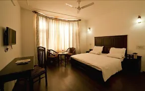 Four Seasons Resort - Image 3