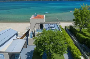 Beach Front - Image 5