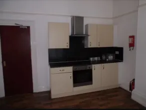 Shanks Guesthouse - Image 2