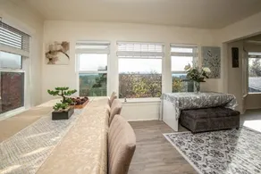 Arboretum View 2 BR House - Image 3