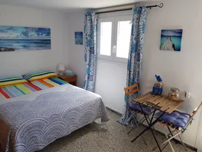 Bed and Breakfast by the Sea - Image 2