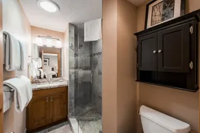 Park Avenue Condominiums by Identity Properties - Image 3
