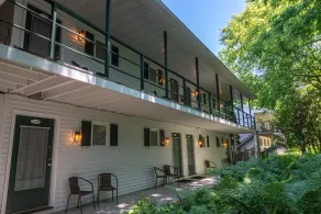 Village Green Lodge - Image 5