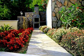 5 Bedroom Villa With Private Pool - Image 4
