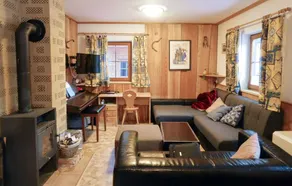 Beautiful Home in Ebensee With 4 Bedrooms, Sauna and Wifi - Image 4