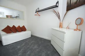 Portside Apartment Parking by Brighton Holiday Lets - Image 3