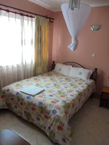 Acacia Gardens Homestay - Image 5