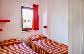 Amazing Apartment in Falerna Marina With 2 Bedrooms, Wifi and Outdoor Swimming Pool - Image 3