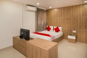 Tam Quy Hotel by OYO Rooms - Image 2