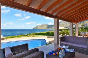 Mallorca Family Sea Front Villa in Betlem - Image 3