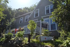 Ascendence Harbourside Mansion Bed And Breakfast - Image 4