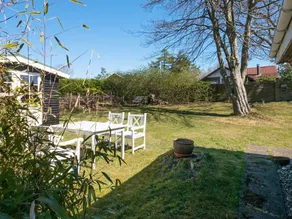 Quaint Holiday Home in Børkop Jutland near Beach - Image 3