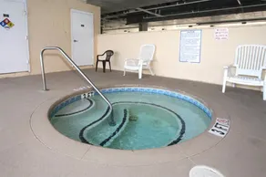 Cherry Grove Villas by Elliott Beach Rentals - Image 4