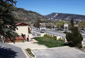 Spanish Trails Inn and Suites - Image 3