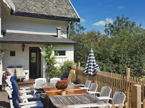 11 Person Holiday Home in Torvikbukt - Image 4