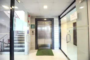 GreenOtel Room Surat - Image 4