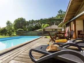 Villa with garden near Etang de Laprade - Image 5