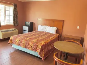 Twenty First Century Inn - Image 4