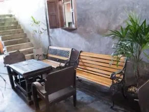 Big Boss Hostel - Image 5