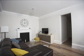 Ambassade Apartments - Image 3