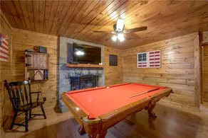 Rocky Top Lodge, 6 Bedrooms, Pool Access, Hot Tub, Mountain View, Sleeps 14 - Image 2