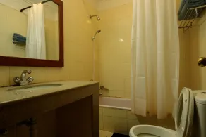 Thorong Peak Guest House - Image 4
