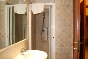Vatican Bed & Breakfast - Image 4