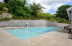 Tranquil Two - This is 2 CONDO's next to each other - Share the patio - Pool! - Image 3